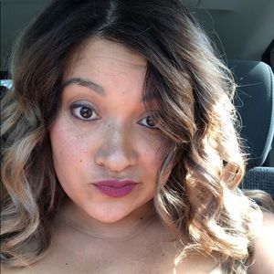 Meet your Posher, Melanie